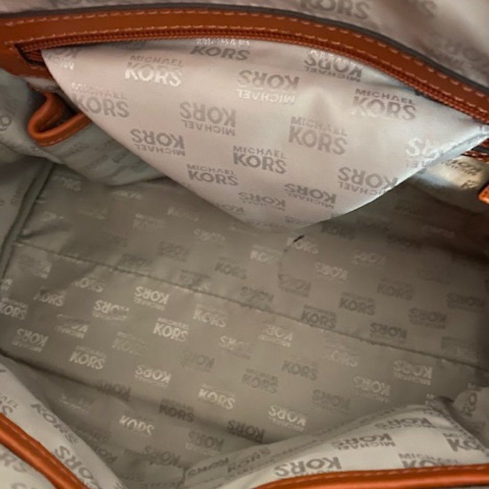 Michael Kors Jacquard Satchel with shoulder strap - Picture 3 of 6